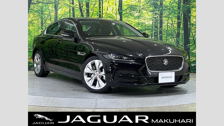 2019 認定中古車 Jaguar XE サントリーニブラック D180 RWD AUTOMATIC 4 door Saloon S