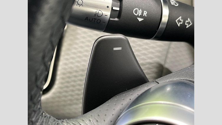 2019 認定中古車 Land Rover Range Rover Evoque アイガーグレー D180 R-DYNAMIC S