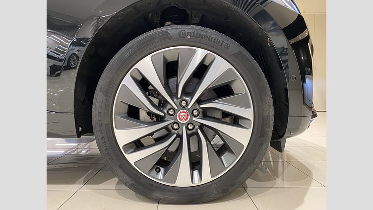 2022 認定中古車 Jaguar F-Pace サントリーニブラック P250 AWD（オートマチック） R-DYNAMIC SE