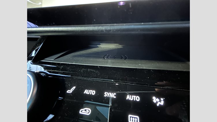 2023 認定中古車 Land Rover Range Rover Sport カルパチアングレイ 3.0リッター6気筒300PSターボチャージドディーゼルMHEV（オートマチック） DYNAMIC SE