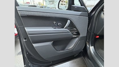 Range Rover Sport 29