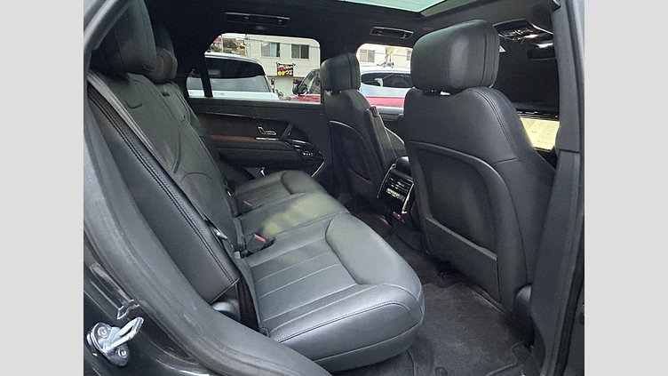 2023 認定中古車 Land Rover Range Rover Sport カルパチアングレイ 3.0リッター6気筒300PSターボチャージドディーゼルMHEV（オートマチック） DYNAMIC SE