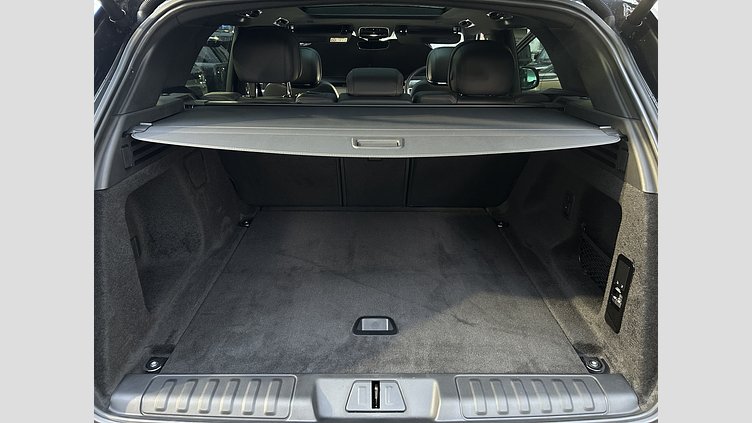 2023 認定中古車 Land Rover Range Rover Sport カルパチアングレイ 3.0リッター6気筒300PSターボチャージドディーゼルMHEV（オートマチック） DYNAMIC SE