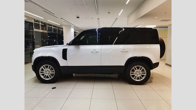 2025 認定中古車 Land Rover Defender 110 フジホワイト D350 ディーゼルマイルドハイブリッド S