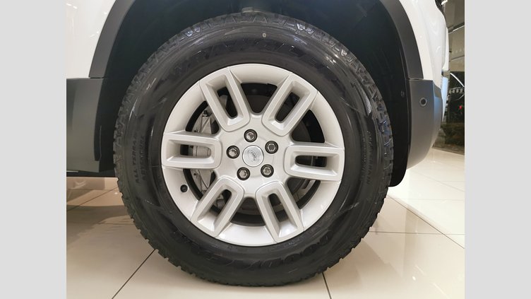 2025 認定中古車 Land Rover Defender 110 フジホワイト D350 ディーゼルマイルドハイブリッド S