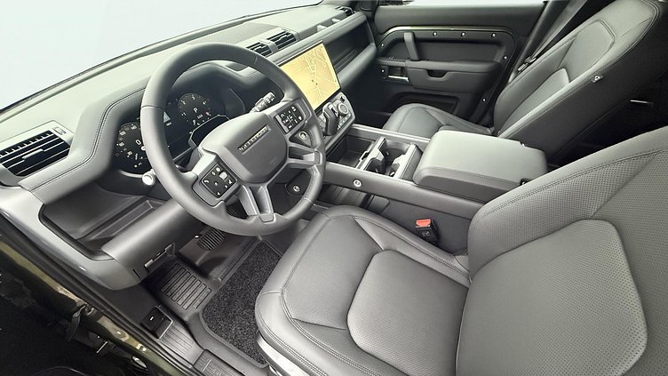 2025 Approved Land Rover Defender 110 Woolstone Green Ingenium 3.0 literes, hathengeres 200 lóerős mild hybrid dízelmotor (automata) összkerékhajtás X-Dynamic SE