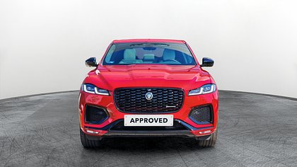 F-Pace 1