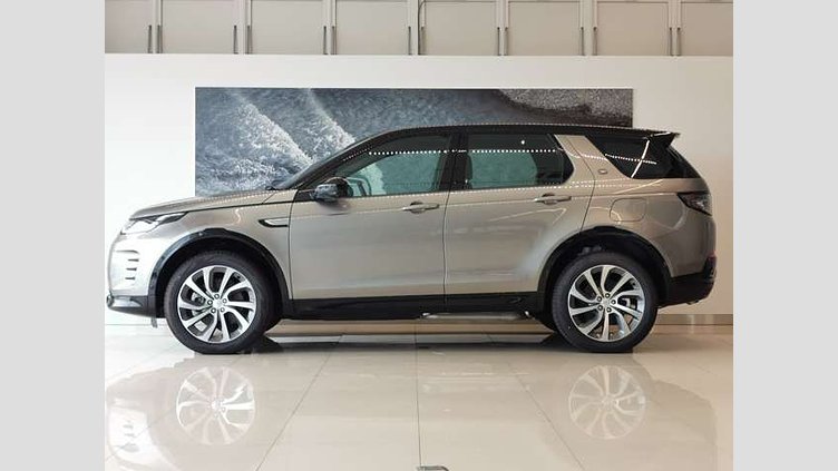 2024 認定中古車 Land Rover Discovery Sport シリコンシルバー プラグインハイブリッド（ガソリン） 標準ホイール Dynamic HSE