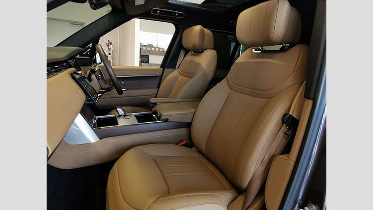 2024 認定中古車 Land Rover Range Rover シャラントグレイ D350 AWD MHEV（AT） スタンダードホイールベース Autobiography