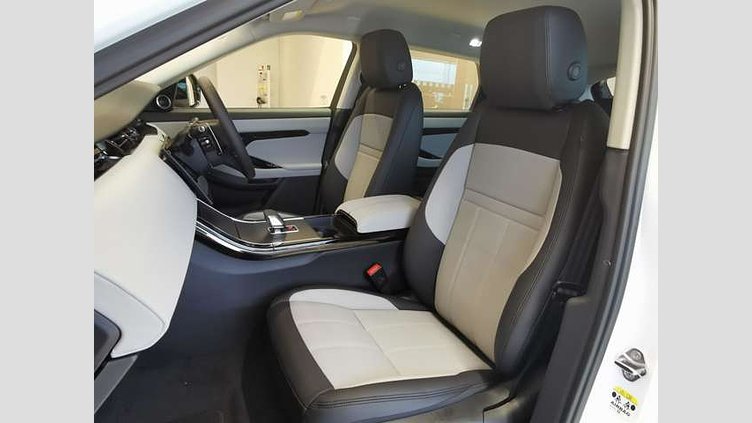 2024 認定中古車 Land Rover Range Rover Evoque オストゥーニパールホワイト D200マイルドハイブリッド（ディーゼル） スタンダードホイールベース DYNAMIC SE