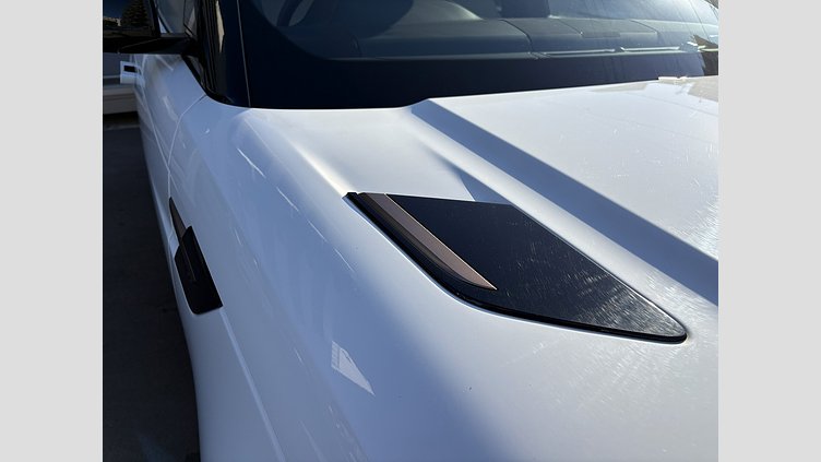 2024 認定中古車 Land Rover Range Rover Sport フジホワイト D300マイルドハイブリッド スタンダードホイールベース Dynamic SE