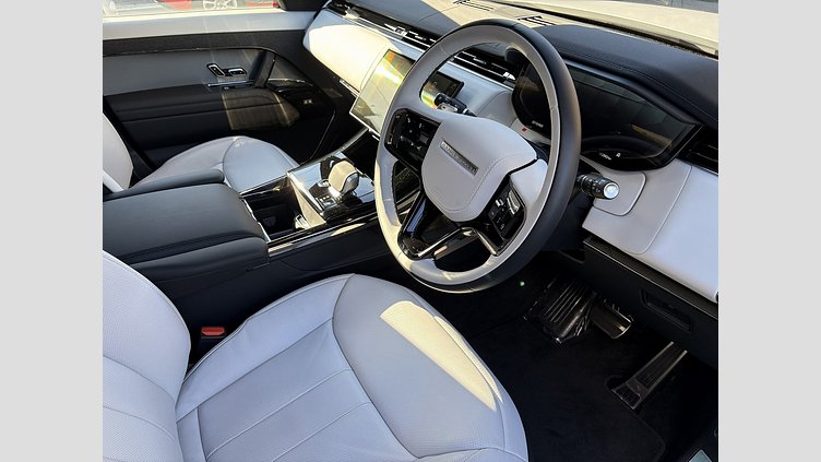 2024 認定中古車 Land Rover Range Rover Sport フジホワイト D300マイルドハイブリッド スタンダードホイールベース Dynamic SE