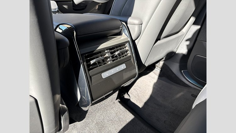 2024 認定中古車 Land Rover Range Rover Sport フジホワイト D300マイルドハイブリッド スタンダードホイールベース Dynamic SE