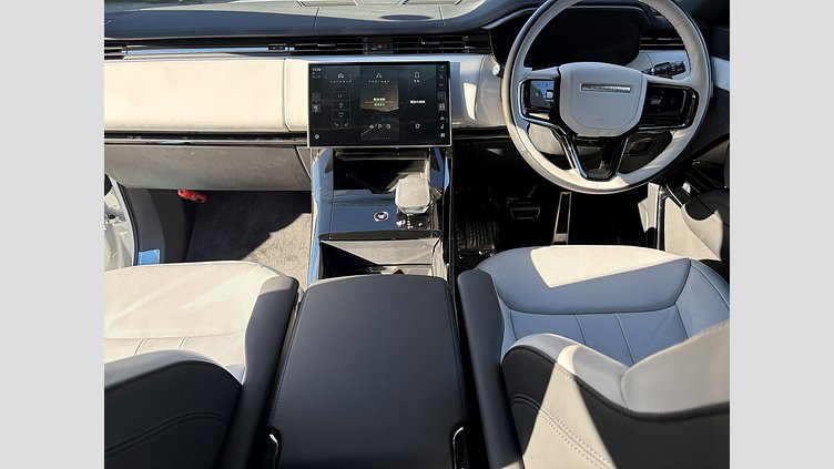 2024 認定中古車 Land Rover Range Rover Sport フジホワイト D300マイルドハイブリッド スタンダードホイールベース Dynamic SE
