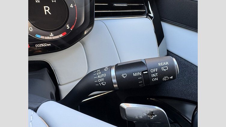 2024 認定中古車 Land Rover Range Rover Sport フジホワイト D300マイルドハイブリッド スタンダードホイールベース Dynamic SE