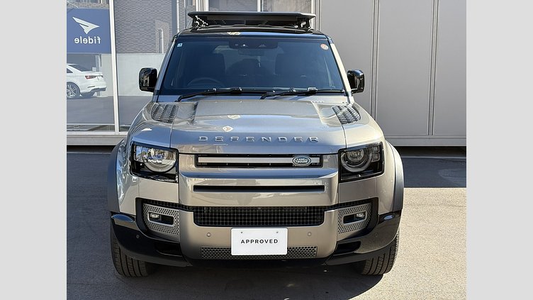 2024 認定中古車 Land Rover Defender 110 シリコンシルバー D350 ディーゼルマイルドハイブリッド X-Dynamic SE