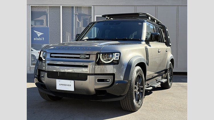 2024 認定中古車 Land Rover Defender 110 シリコンシルバー D350 ディーゼルマイルドハイブリッド X-Dynamic SE