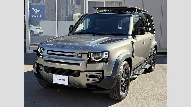 2024 認定中古車 Land Rover Defender 110 シリコンシルバー D350 ディーゼルマイルドハイブリッド X-Dynamic SE