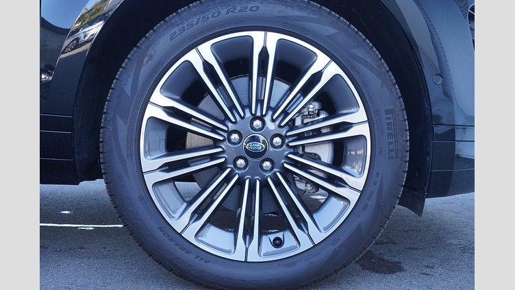 2024 認定中古車 Land Rover Range Rover Evoque サントリーニブラック P300eプラグインハイブリッド（ガソリン） スタンダードホイールベース DYNAMIC HSE