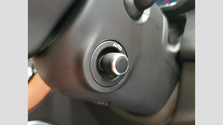 2024 認定中古車 Jaguar F-Pace アイガーグレイ P400e ガソリン プラグインハイブリッド R-DYNAMIC HSE