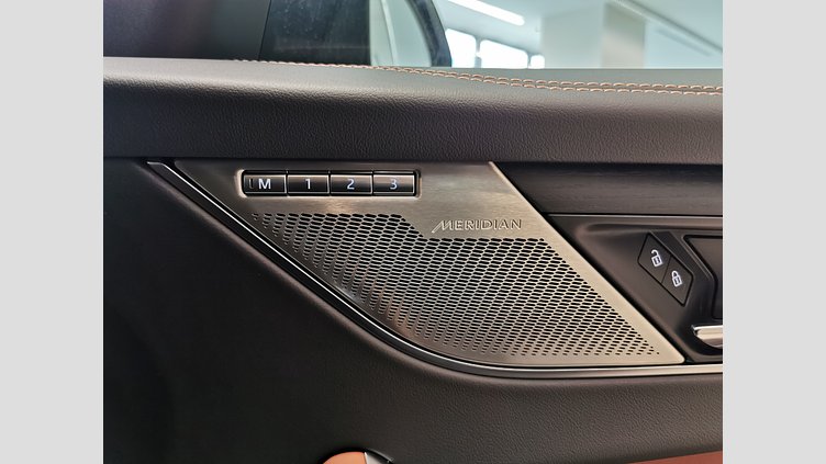 2024 認定中古車 Jaguar F-Pace アイガーグレイ P400e ガソリン プラグインハイブリッド R-DYNAMIC HSE