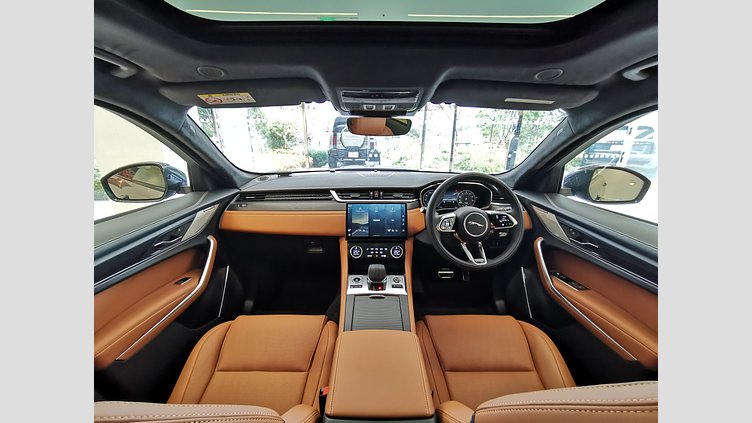 2024 認定中古車 Jaguar F-Pace アイガーグレイ P400e ガソリン プラグインハイブリッド R-DYNAMIC HSE