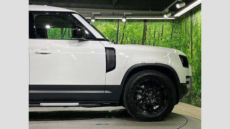 2022 認定中古車 Land Rover Defender 110 Fuji White ４WD S