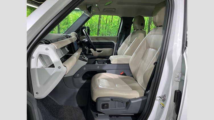 2022 認定中古車 Land Rover Defender 110 Fuji White ４WD S