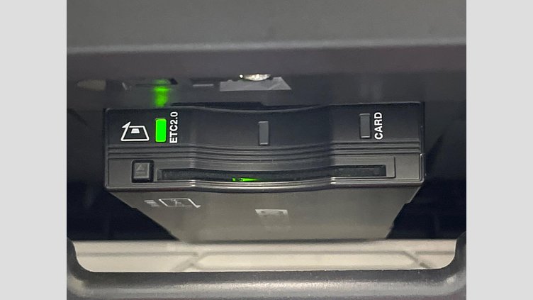 2022 認定中古車 Land Rover Defender 110 Fuji White ４WD S