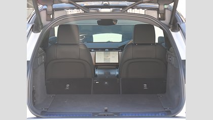 Range Rover Velar 16