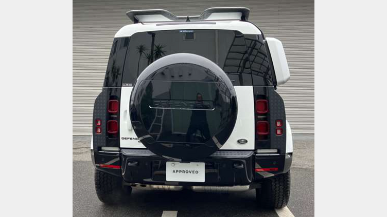 2022 認定中古車 Land Rover Defender 110 フジホワイト D300 AWD（AT） X-DYNAMIC SE