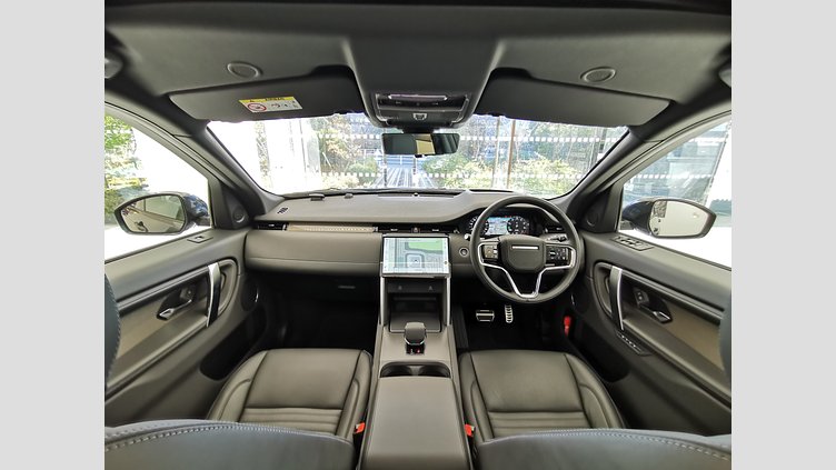 2024 認定中古車 Land Rover Discovery Sport サントリーニブラック P300eプラグインハイブリッド（ガソリン） 標準ホイール DYNAMIC HSE