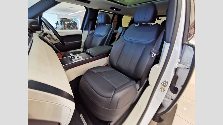 2023 認定中古車 Land Rover Range Rover オストゥーニパールホワイト P510 AWD PHEV（AT） スタンダードホイールベース AUTOBIOGRAPHY