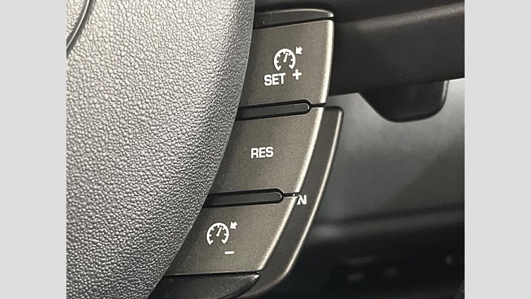 2018 認定中古車 Land Rover Range Rover Evoque Loire Blue 2.0 litre i4D Diesel SE