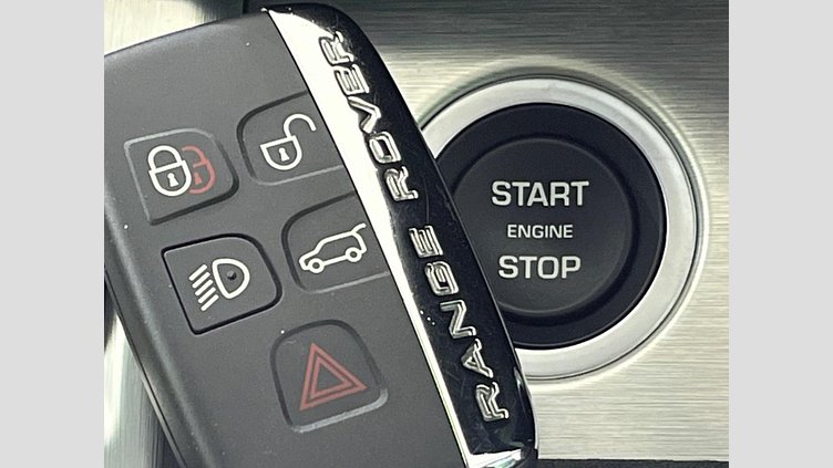 2018 認定中古車 Land Rover Range Rover Evoque Loire Blue 2.0 litre i4D Diesel SE