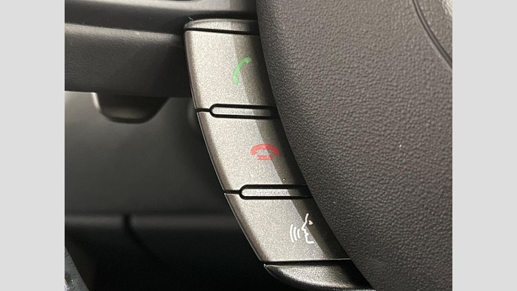 2018 認定中古車 Land Rover Range Rover Evoque Loire Blue 2.0 litre i4D Diesel SE