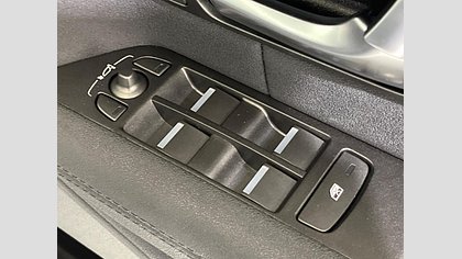 Range Rover Evoque 50