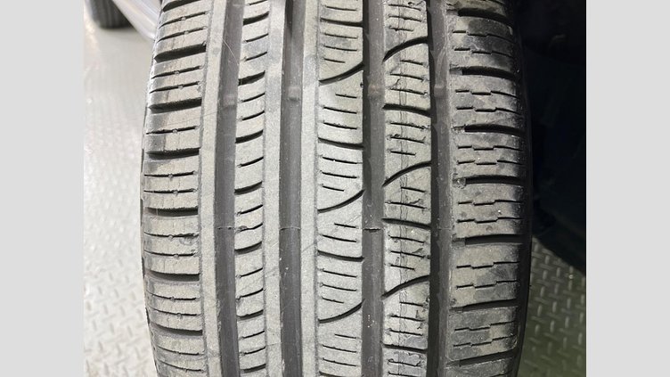 2018 認定中古車 Land Rover Range Rover Evoque Loire Blue 2.0 litre i4D Diesel SE