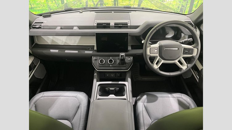 2024 認定中古車 Land Rover Defender 130 サントリーニブラック D300 AWD（AT） SE