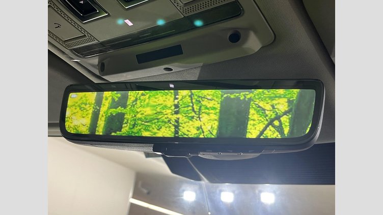 2024 認定中古車 Land Rover Defender 130 サントリーニブラック D300 AWD（AT） SE