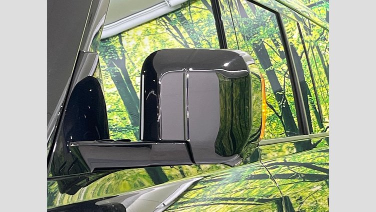 2024 認定中古車 Land Rover Defender 130 サントリーニブラック D300 AWD（AT） SE