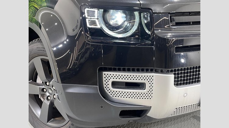 2024 認定中古車 Land Rover Defender 130 サントリーニブラック D300 AWD（AT） SE