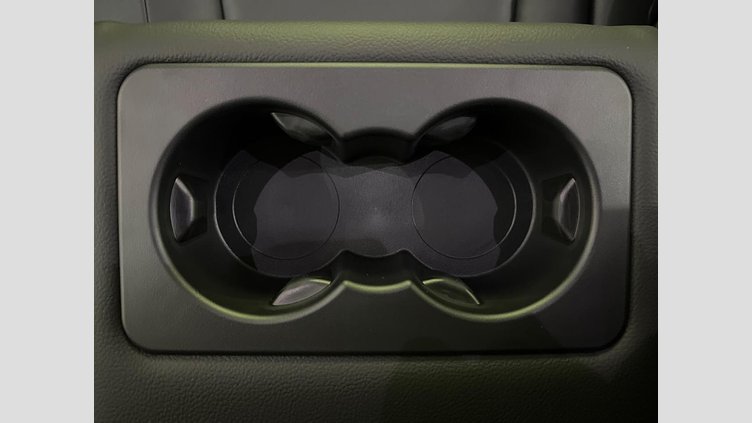 2024 認定中古車 Land Rover Defender 130 サントリーニブラック D300 AWD（AT） SE