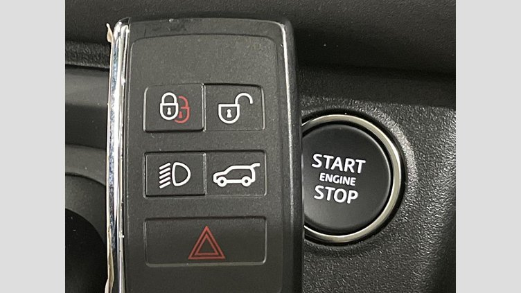 2024 認定中古車 Land Rover Defender 130 サントリーニブラック D300 AWD（AT） SE