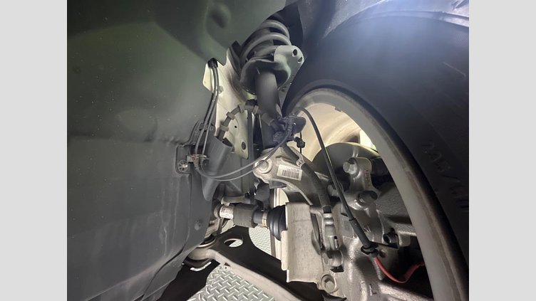 2021 認定中古車 Land Rover Discovery Sport ユーロンホワイト P200 AWD（オートマチック） 標準ホイールベース SE