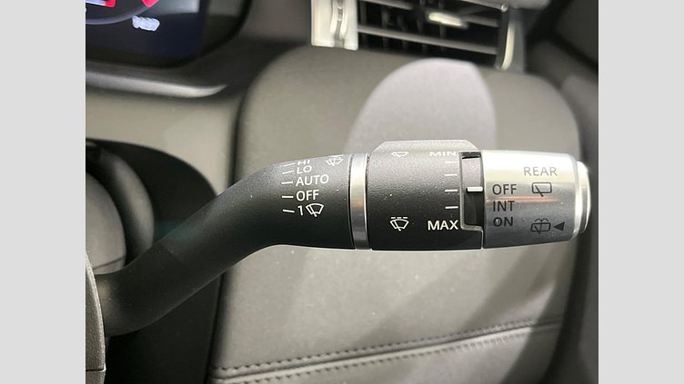 2021 認定中古車 Land Rover Discovery Sport ユーロンホワイト P200 AWD（オートマチック） 標準ホイールベース SE