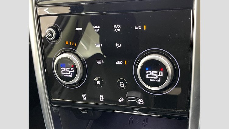 2021 認定中古車 Land Rover Discovery Sport ユーロンホワイト P200 AWD（オートマチック） 標準ホイールベース SE