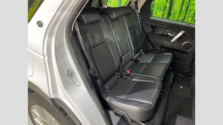 2021 認定中古車 Land Rover Discovery Sport ユーロンホワイト P200 AWD（オートマチック） 標準ホイールベース SE