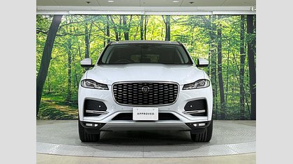 F-Pace 7