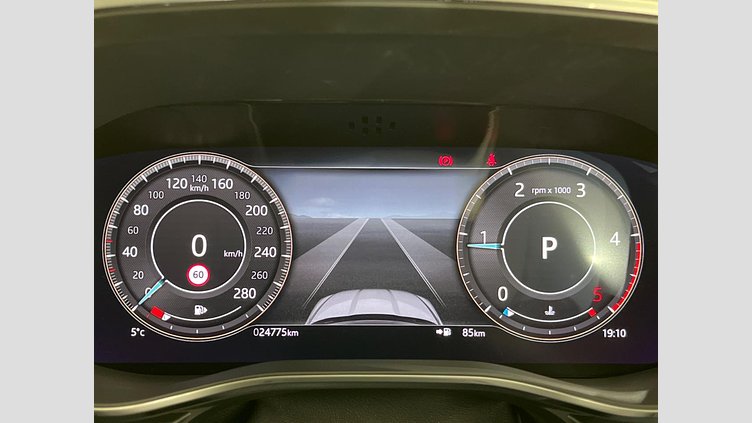 2021 認定中古車 Jaguar F-Pace ユーロンホワイト D200 AWD（オートマチック）MHEV スタンダード